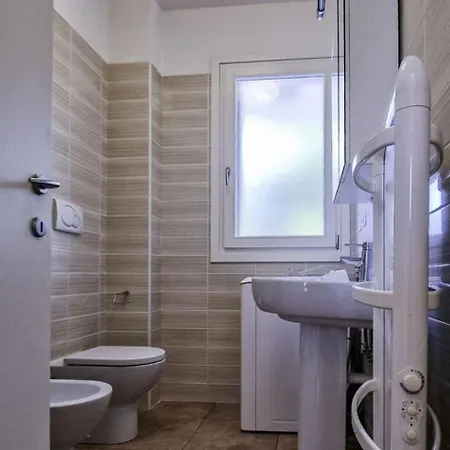 Lovely Overlooking The Pool In Lägenhet Bibione