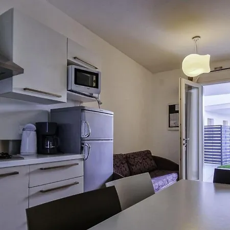 Lovely Overlooking The Pool In Apartament Bibione